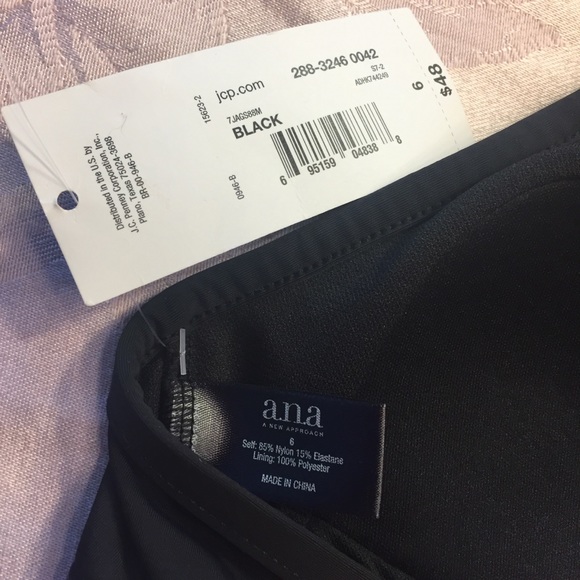 A.N.A. Black bikini top high-neck criss-cross 6 - Picture 4 of 6